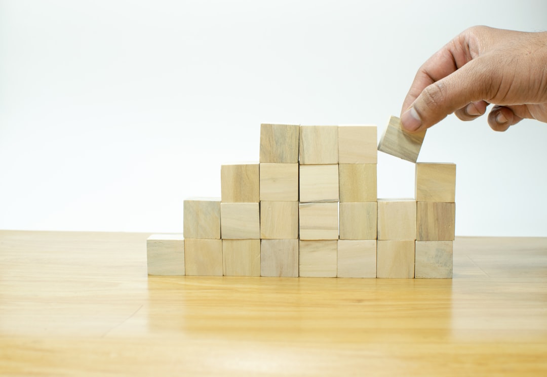 Implementare strategii financiare online